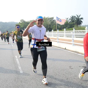 Runner Photo 6893480