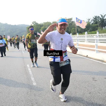 Runner Photo 6893481