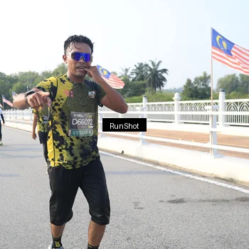 Runner Photo 6893512