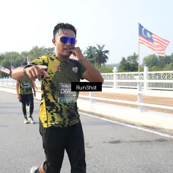 Runner Photo 6893514