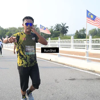 Runner Photo 6893525