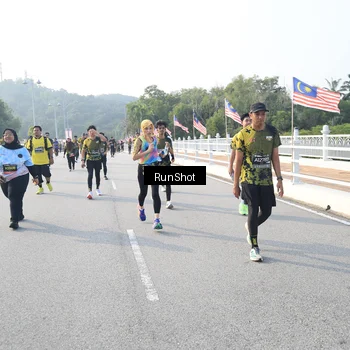 Runner Photo 6893537