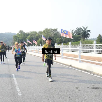 Runner Photo 6893538