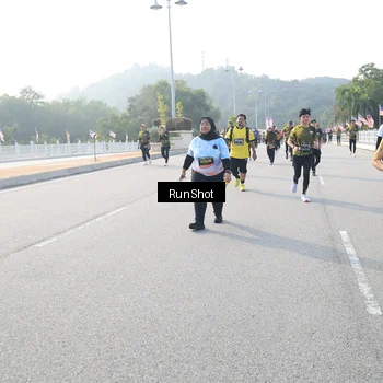 Runner Photo 6893544