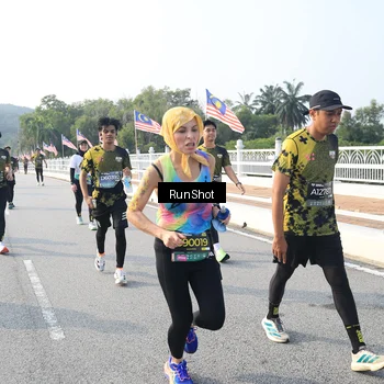 Runner Photo 6893566