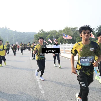 Runner Photo 6893600
