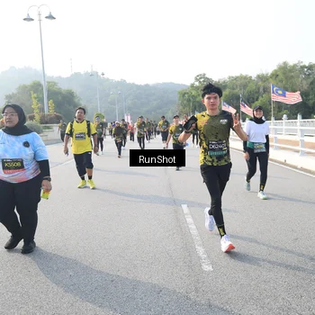 Runner Photo 6893621