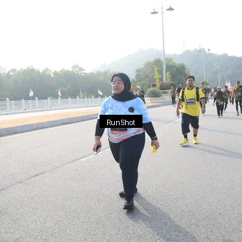 Runner Photo 6893628
