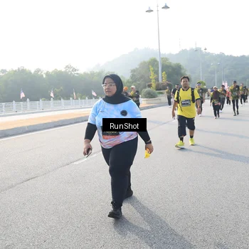 Runner Photo 6893635