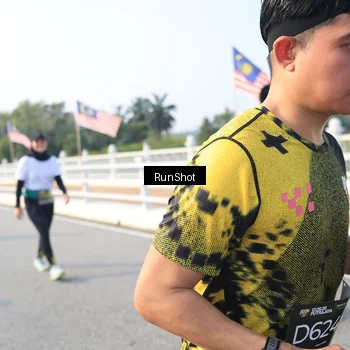 Runner Photo 6893647