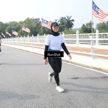 Runner Photo 6893686