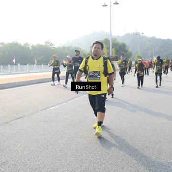 Runner Photo 6893706
