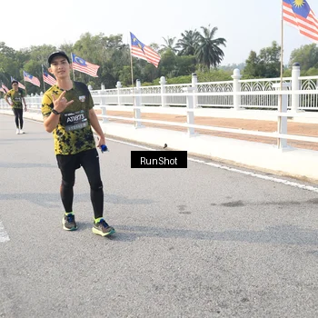 Runner Photo 6893736