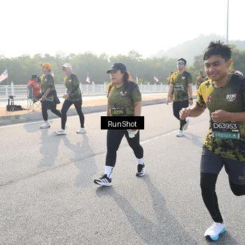 Runner Photo 6893756
