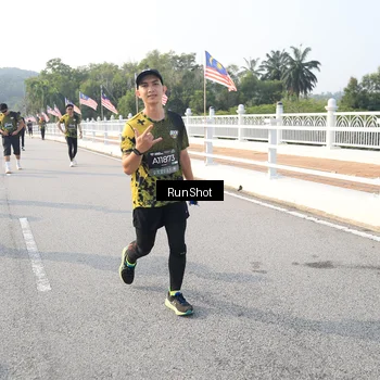 Runner Photo 6893760