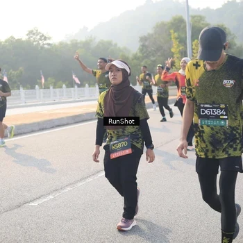 Runner Photo 6893788