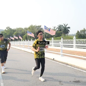 Runner Photo 6893816