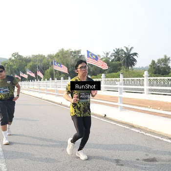 Runner Photo 6893839