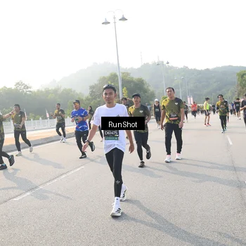 Runner Photo 6893846