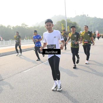 Runner Photo 6893865