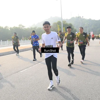 Runner Photo 6893882