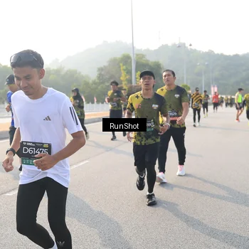 Runner Photo 6893885