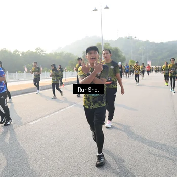 Runner Photo 6893893