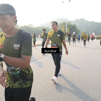 Runner Photo 6893914