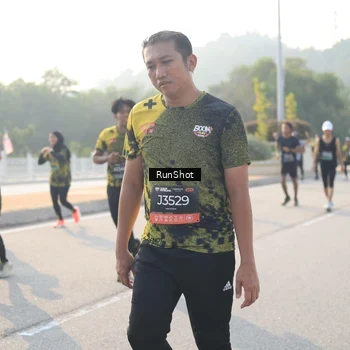 Runner Photo 6893928