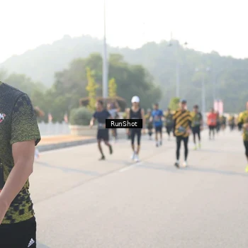 Runner Photo 6893938