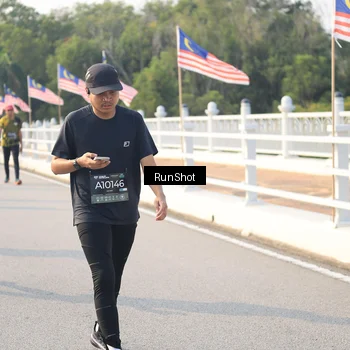 Runner Photo 6893946