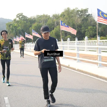 Runner Photo 6893948