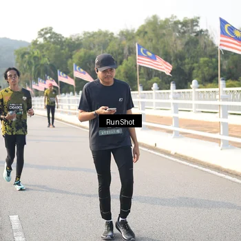 Runner Photo 6893955