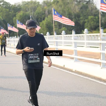 Runner Photo 6893957