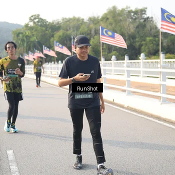 Runner Photo 6893962