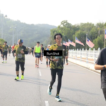 Runner Photo 6893965