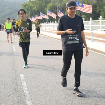 Runner Photo 6893971