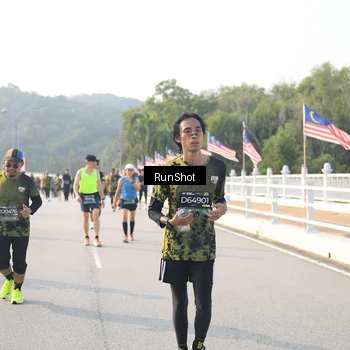Runner Photo 6893981