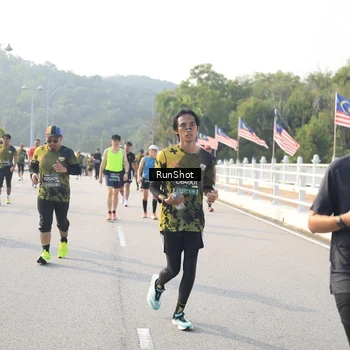 Runner Photo 6893990