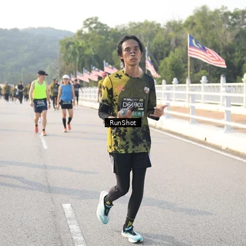 Runner Photo 6893994