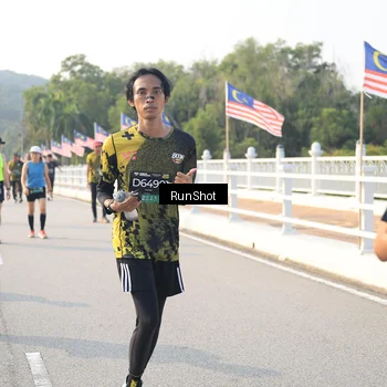 Runner Photo 6894009