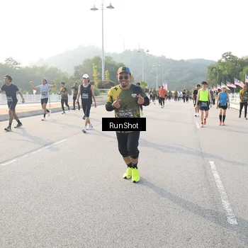 Runner Photo 6894046