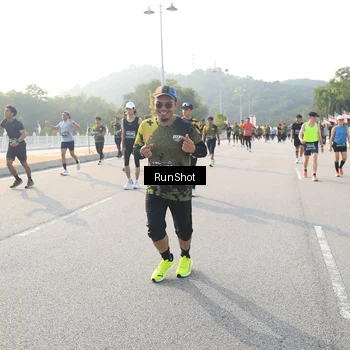 Runner Photo 6894062