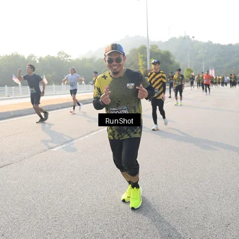 Runner Photo 6894064