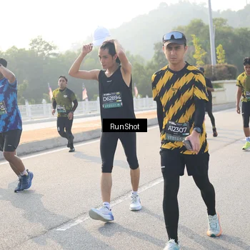 Runner Photo 6894108