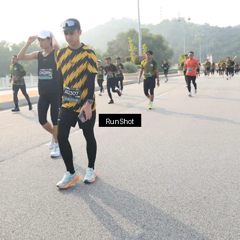 Runner Photo 6894123