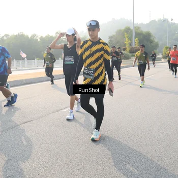 Runner Photo 6894125