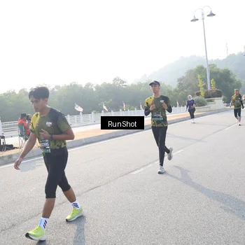 Runner Photo 6894227