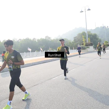 Runner Photo 6894230