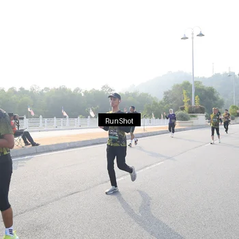 Runner Photo 6894245